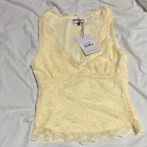 Princess Polly Lace Top in Light Yellow
